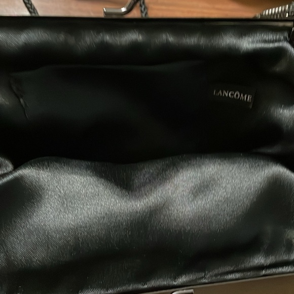 Lacome Evening Bag
Clutch White & Black Satin
Beaded Roses NWOT - Picture 3 of 12